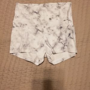 Buff Bunny short